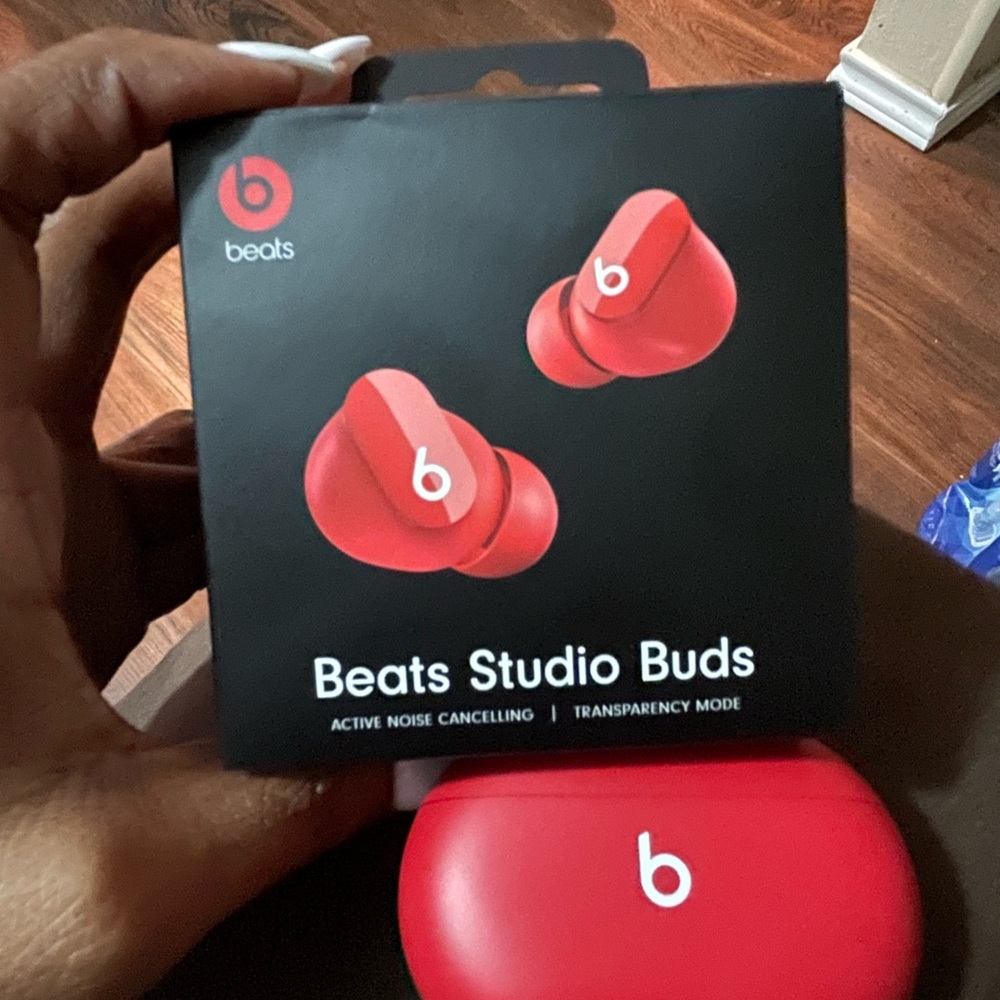 Beats wireless studio buds brand new